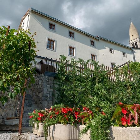 Apartmaji In Sobe Odlicna Hisa Stanjel Bagian luar foto